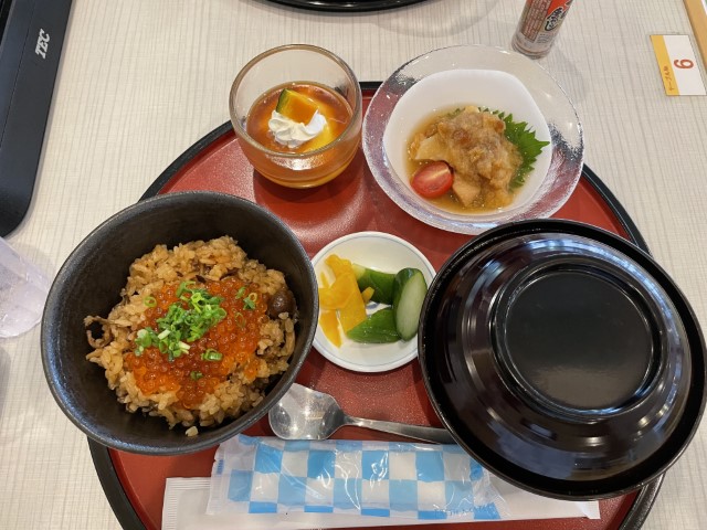 昼食